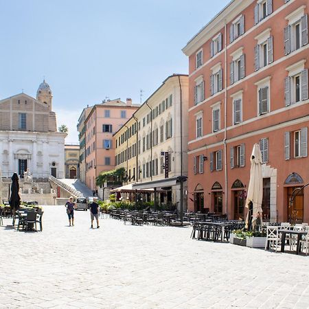 Апартаменты Palazzo Tancredi Анкона Экстерьер фото